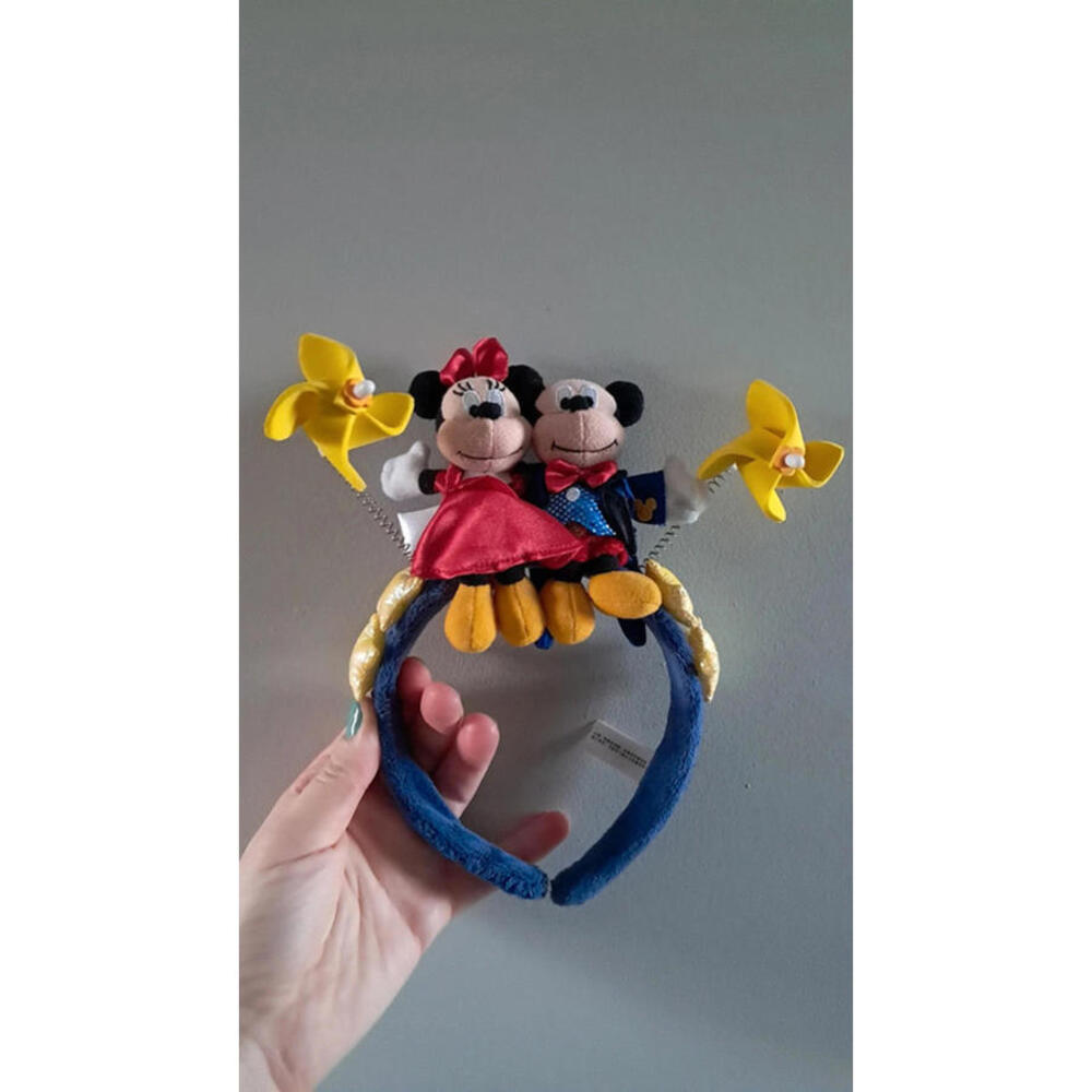 Rare disneyland Hong Kong head band mickey minnie